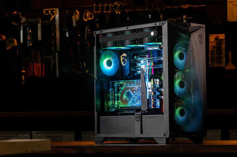 کیسهای گیمینگ سری MPG GUNGNIR 300R AIRFLOW از برند MSI