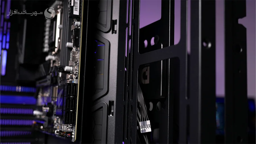 مدیریت کابل در کیس Logikey C560BW