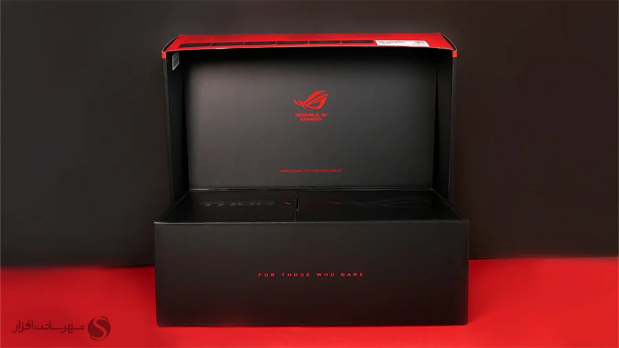 جعبه‌گشایی پاور ASUS ROG Thor 1200W