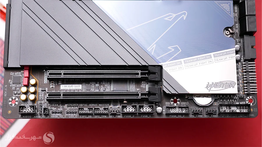 بررسی مادربرد گیگابایت X870E Aorus Master 