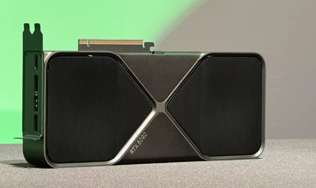 نسخه اصلی کارت گرافیک RTX 5090