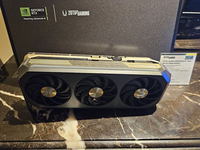 گرافیک زوتاک AMP Extreme INFINITY