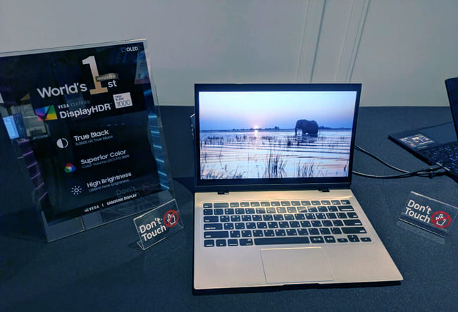  گواهینامه DisplayHDR True Black 1000