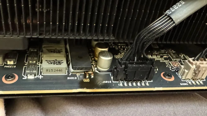 سوختن ROG Astral ایسوس