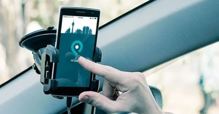 حذف سهمیه بنزین تاکسی‌های اینترنتی