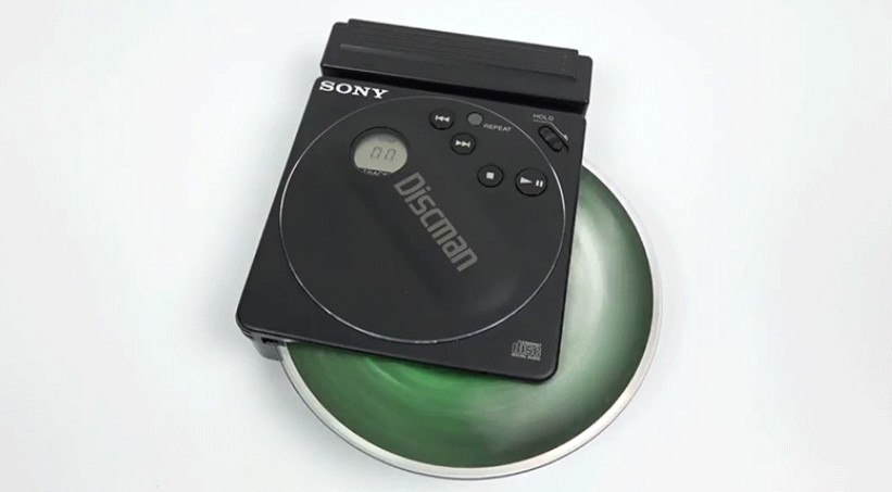 D-88 Compact Discman