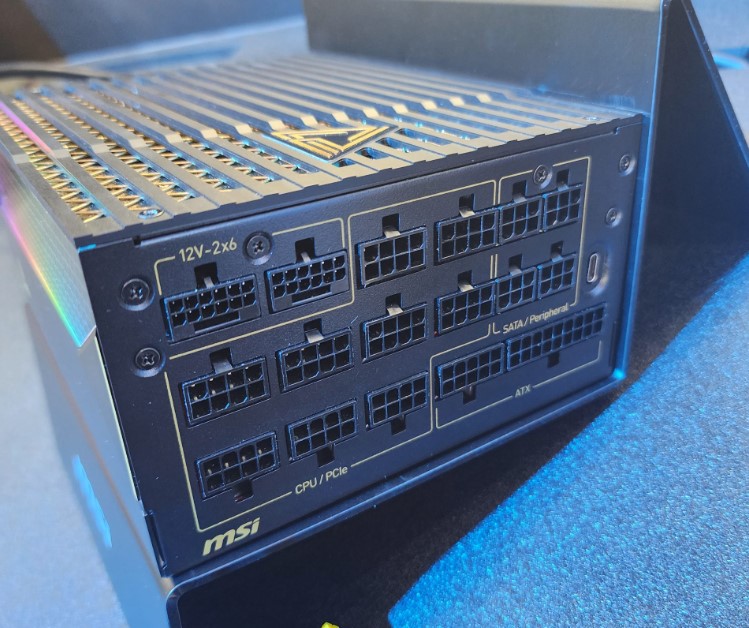 پاور MEG Ai1600T ام اس آی