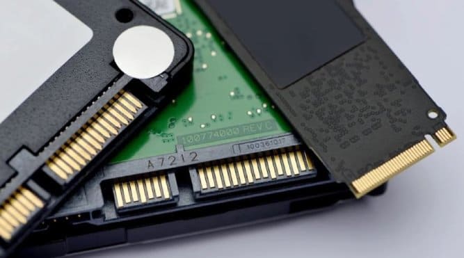 آیا SSD بیشتر از HDD عمر می کنند؟