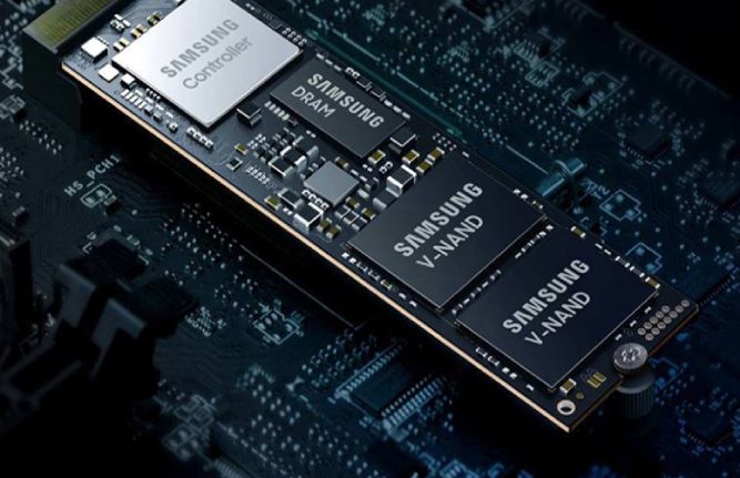 چرا حافظه SSD باعث افزایش سرعت کامپیوتر میشود؟