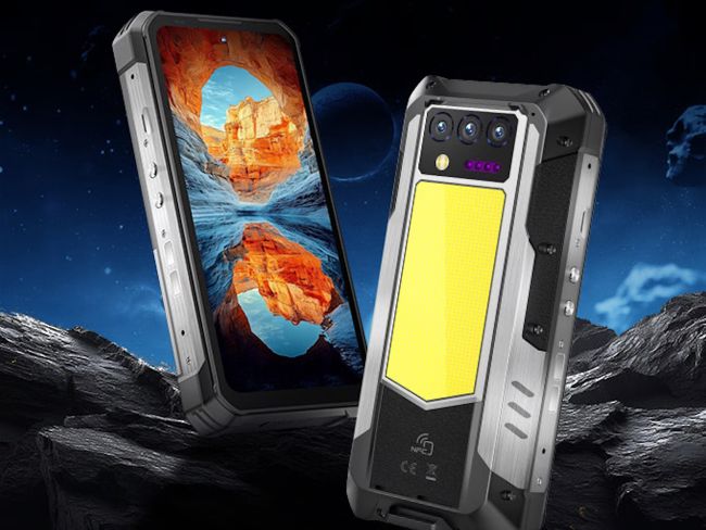 تصویر گوشی اوکیتل WP100 Titan
