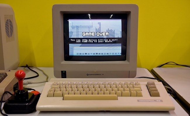 اجرای هوش مصنوعی روی Commodore 64