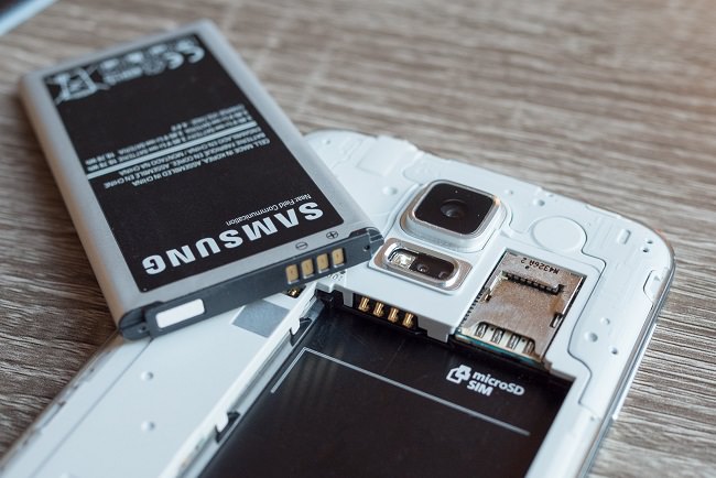 شارژ کردن باتری گوشی در یک دقیقه