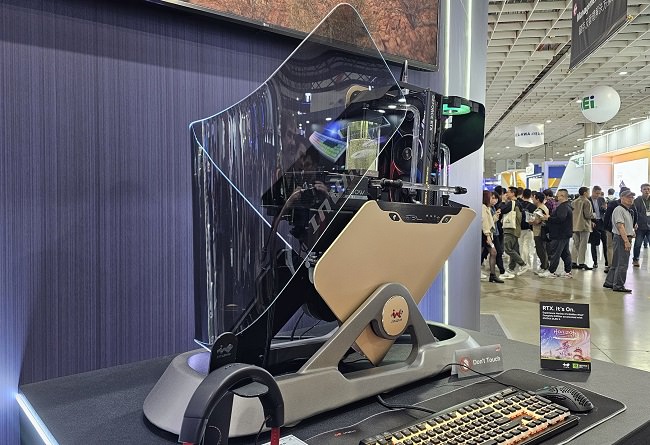 کیس لاکچری و بسیار متفاوت InWin Infinite