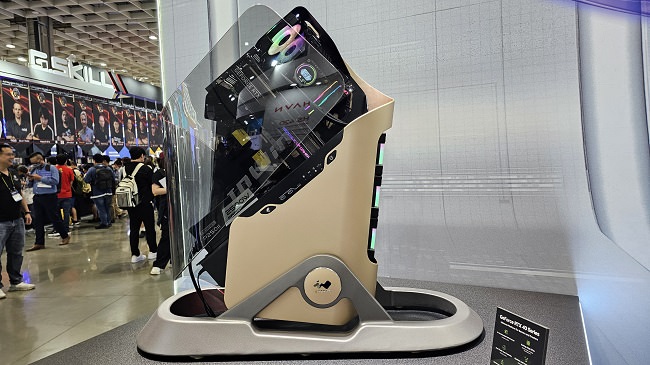 کیس لاکچری و بسیار متفاوت InWin Infinite