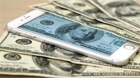 هیچ برنامهای برای تخصیص ارز به حوزه موبایل وجود ندارد