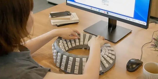 کیبورد دوطرفه و فضایی گوگل به اسم Gboard Double-Sided Version