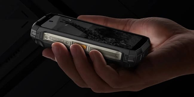 کوچک‌ترین گوشی مقاوم جهان به نام Armor Mini 20T Pro