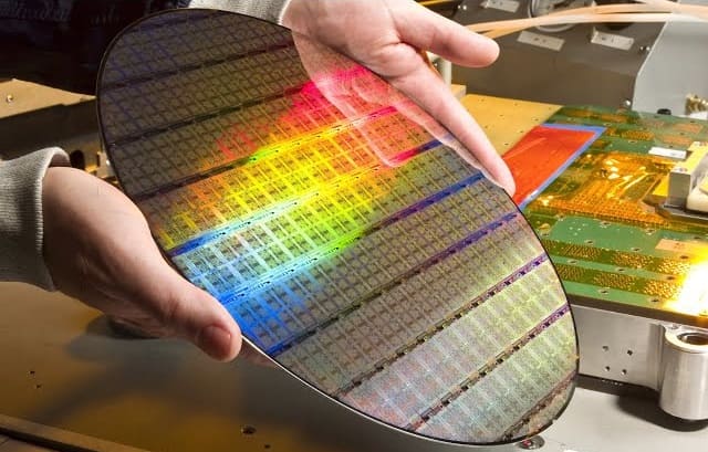 ترانزیستورهای سیلیکونی