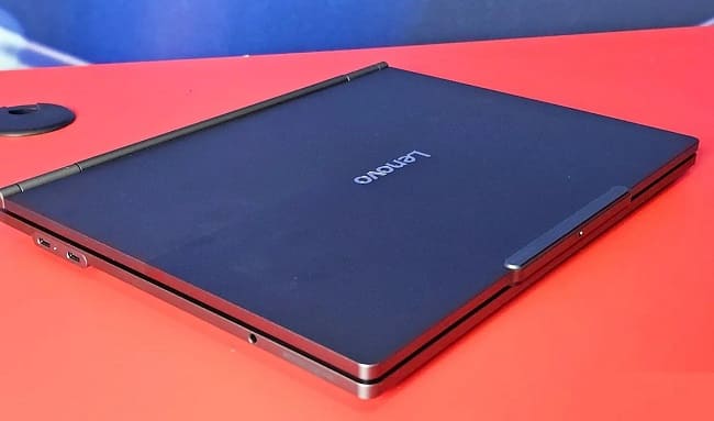 اولین لپ‌تاپ رول شونده جهان با قابلیت AI