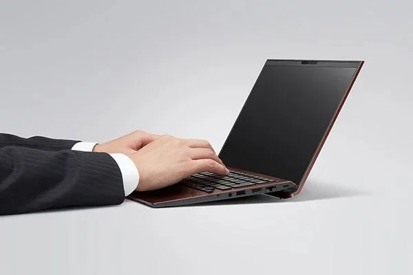 لپ تاپ های جدید VAIO با وزن کم