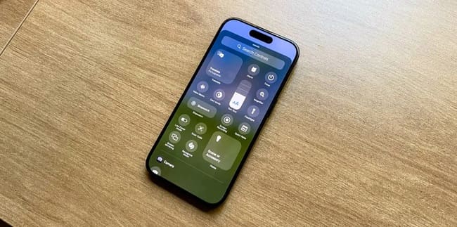 Control Center ای ای اس ۱۸