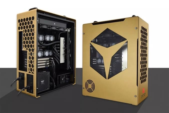 TITAN A900 گران‌ترین کیس جهان