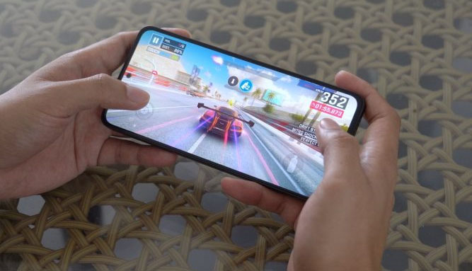 بازی کردن در ردمی نوت 13 شیائومی