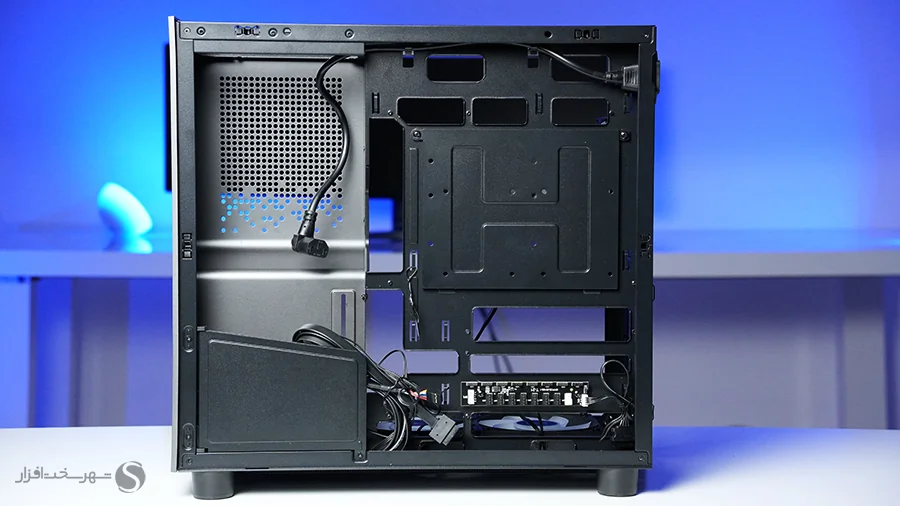 Gamedias-ATLAS-M4-Case-compartment-view