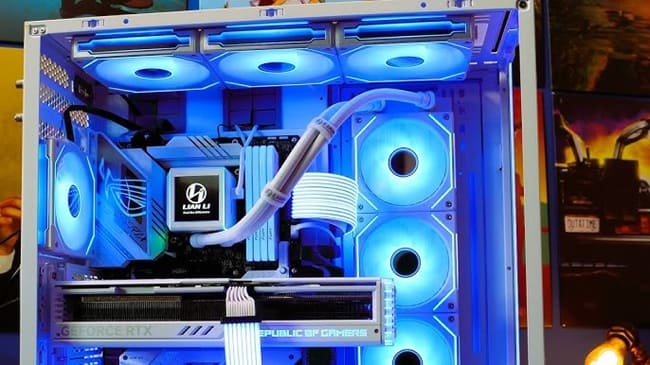 lian-li-lcd32.jpg