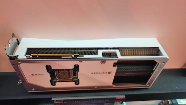 گرافیک گیگابایت  AORUS GeForce RTX 5090 Stealth ICE