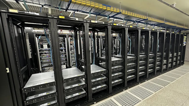 سرور با گرافیک  AMD Instinct