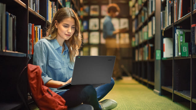 لپ تاپ با شارژدهی بالا برای دانشگاه