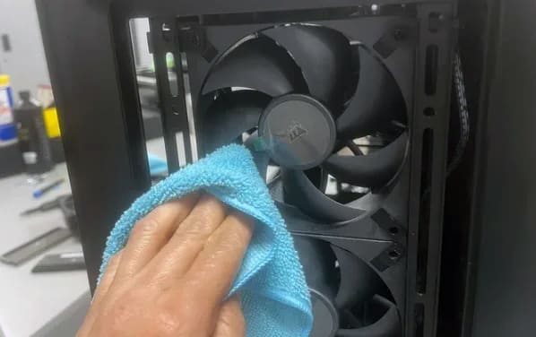 نویز (Noise) فن