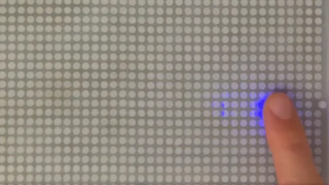 صفحه نمایش سه بعدی قابل لمس