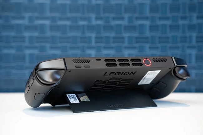 سیستم خنک کننده کنسول دستی Legion Go 2
