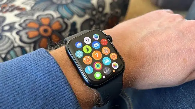 Apple-Watch-SE-3.webp