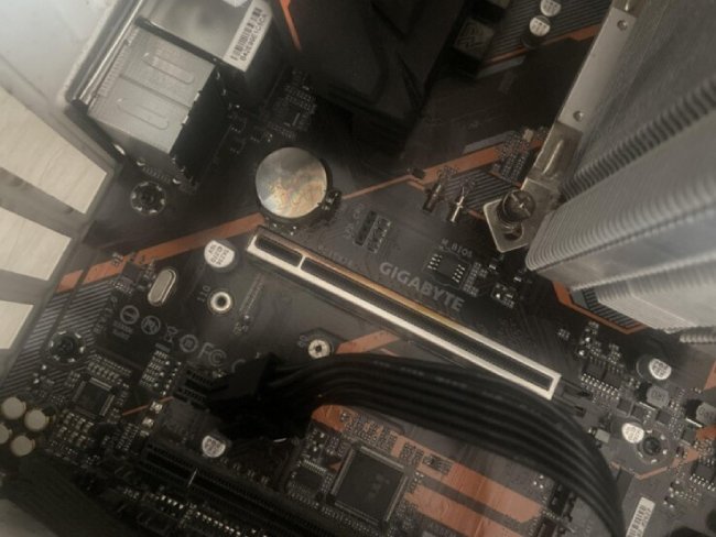 سوختن غیر عادی کارت گرافیک RTX 4060 Ti