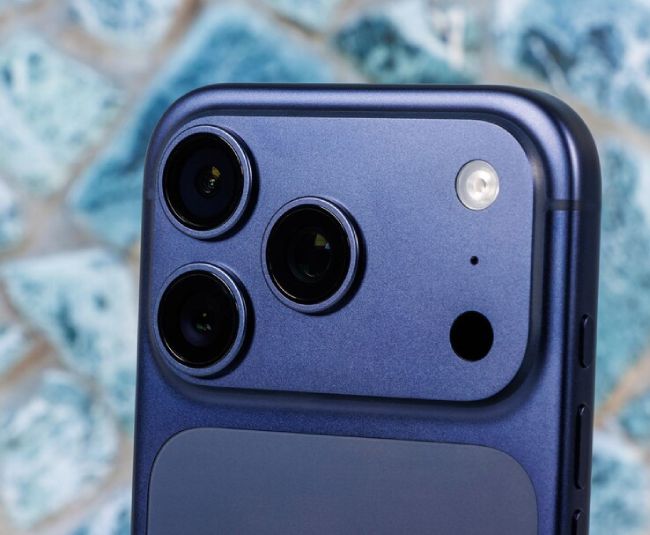 رقابت تنگاتنگ برندها در استفاده از سنسور LOFIC