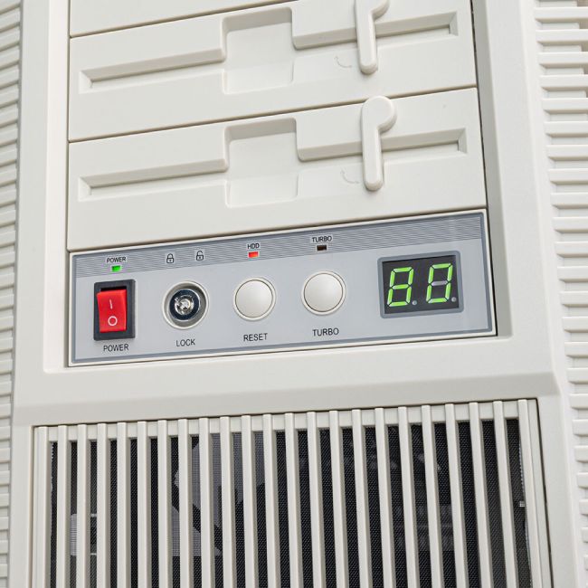 نمای جلویی کیس SilverStone FLP02