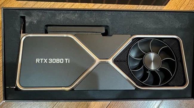 یک نمونه مهندسی نادر از کارت گرافیک Nvidia RTX 3080 Ti Founders Edition با 20 گیگابایت حافظه VRAM