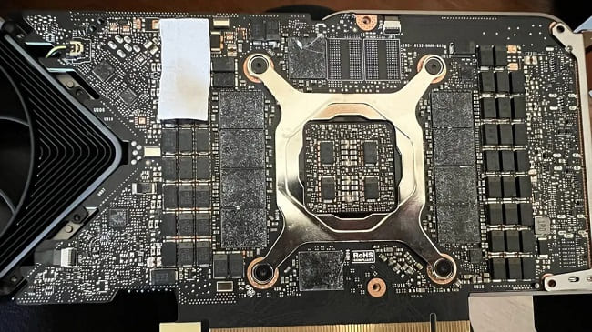 یک نمونه مهندسی نادر از کارت گرافیک Nvidia RTX 3080 Ti Founders Edition با 20 گیگابایت حافظه VRAM