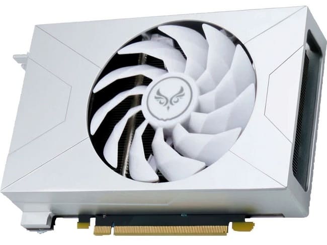 کارت گرافیک کوچک و جمع‌وجور RTX 5060 Ti 16GB Sakura Snow X