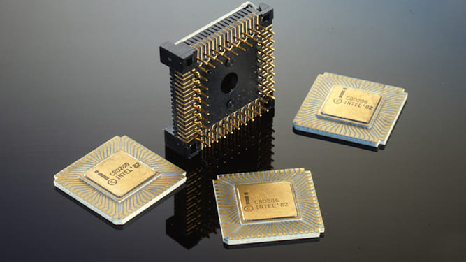 44 سالگی Intel 80286