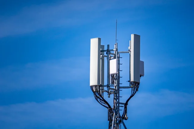 Base-Station-Antenna.webp