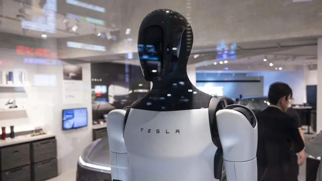Tesla-Optimus-Robot.webp
