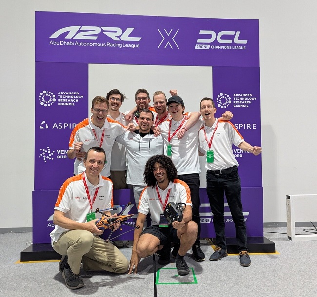 تیم قهرمان رقابتهای A2RL  از دانشگاه دلفت