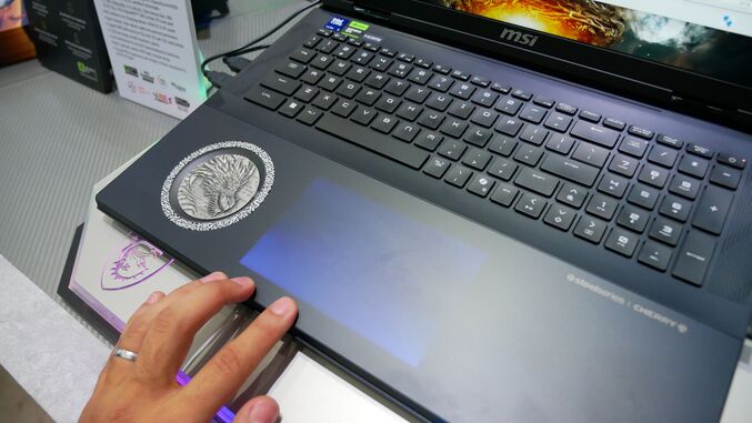 کیبورد مکانیکی و تاچپد RGB MSI Titan 18 HX