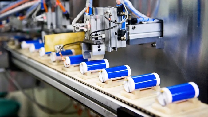 باتری آب‌پایه محققان چینی با عمر ۱۲۰ هزار چرخه