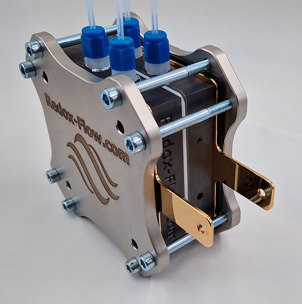 باتری جریانی (Flow Battery)