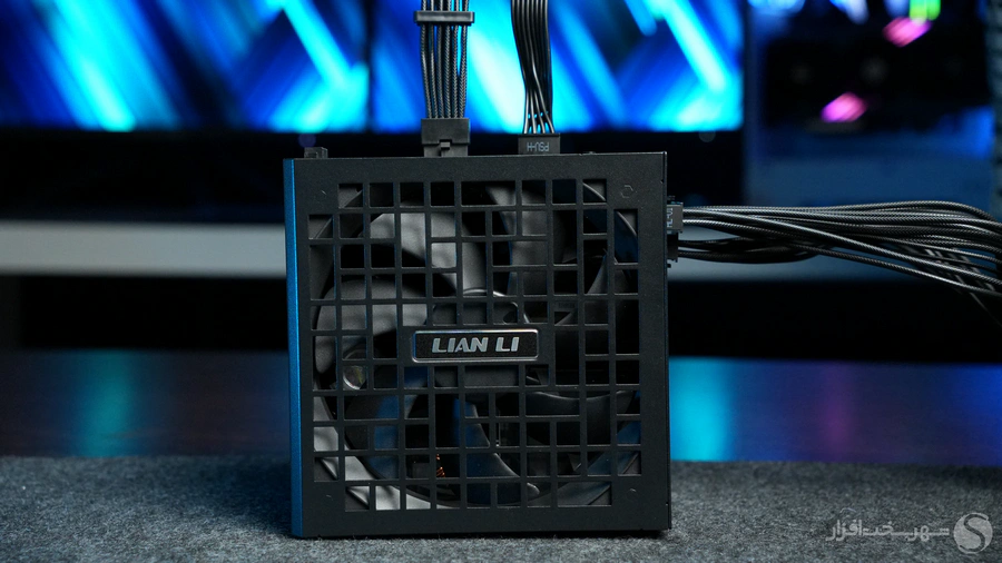 Lian-Li-RS-1000G-angular-24pin-connector